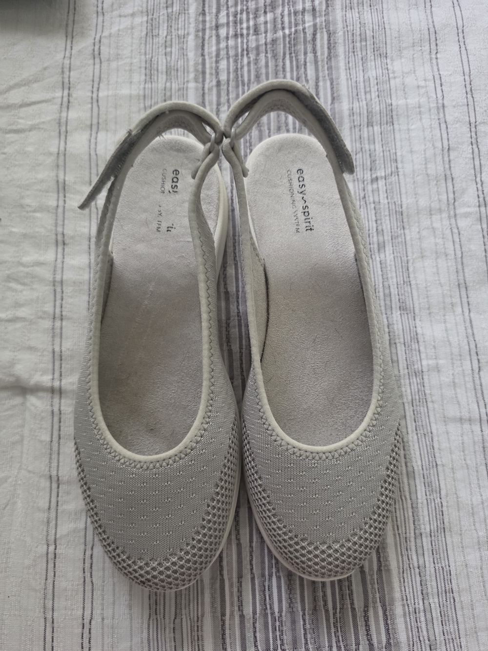 Easy Spirit Women's Light Gray Slingback Knit Flats